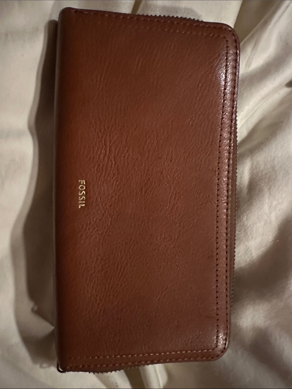 Fossil Chestnut Brown Zip Wallet with Gold Logo